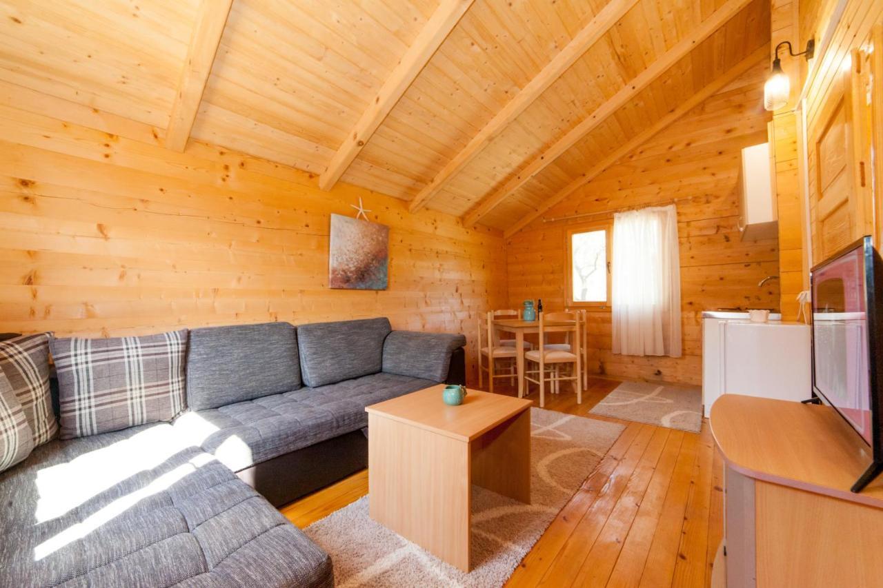 Katana Village Apartment Улцин Екстериор снимка