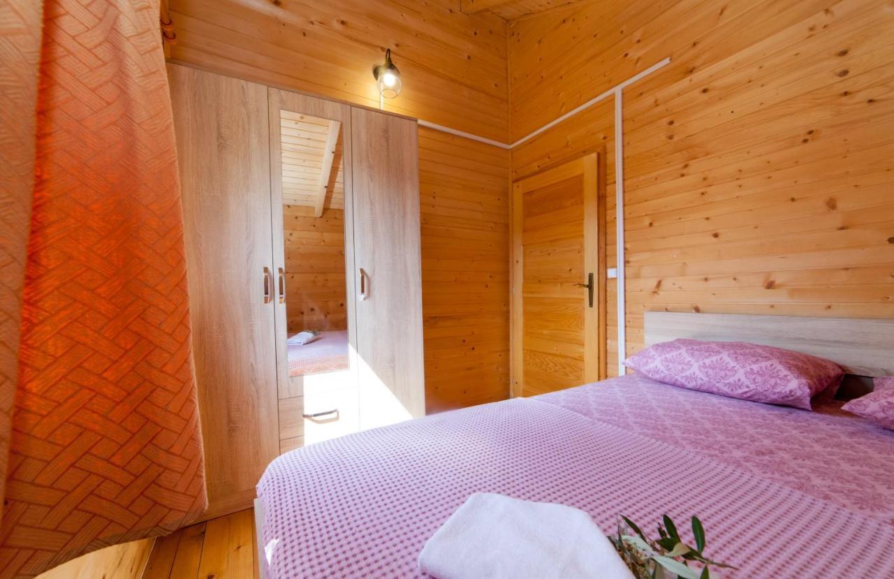 Katana Village Apartment Улцин Екстериор снимка