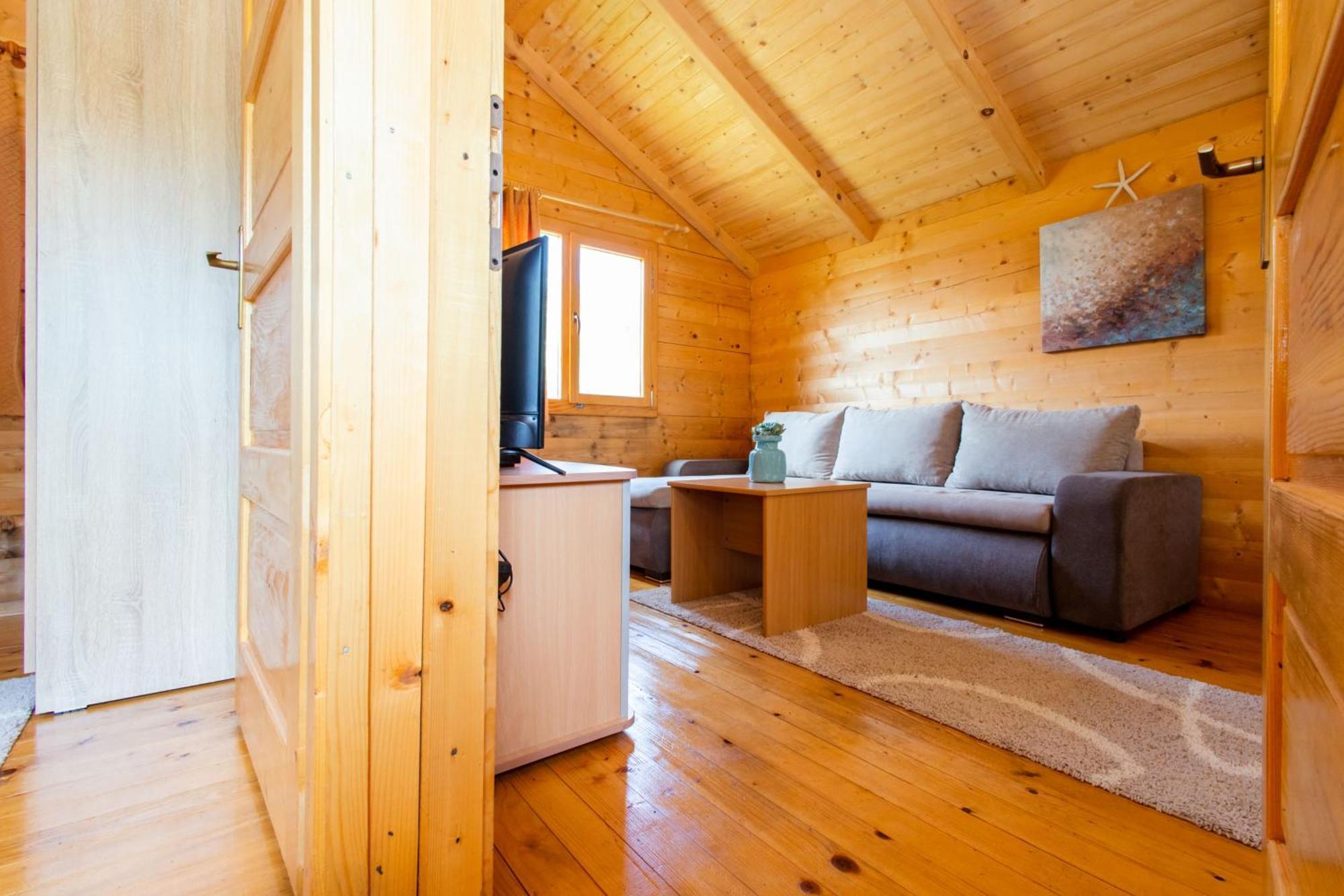 Katana Village Apartment Улцин Екстериор снимка