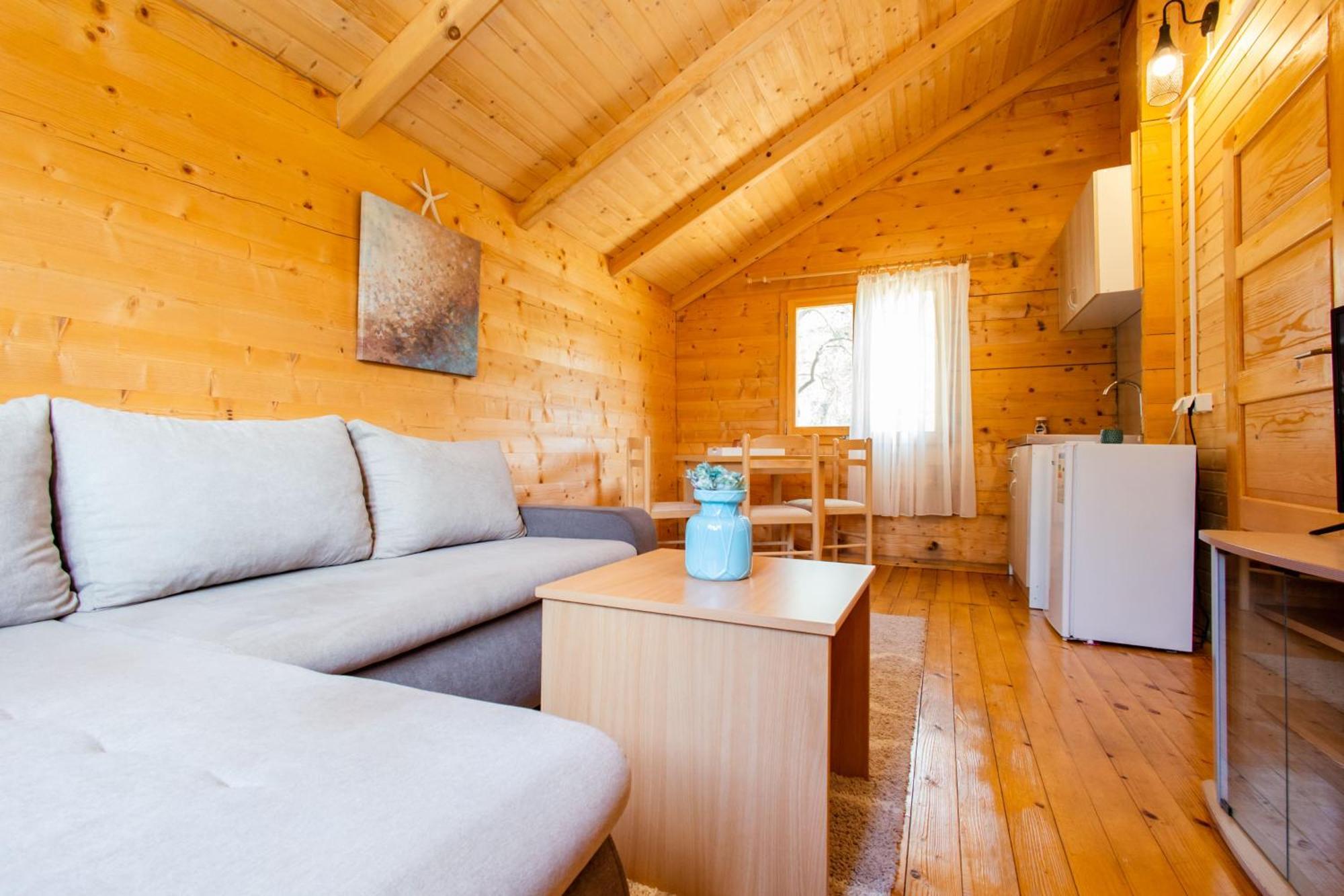 Katana Village Apartment Улцин Екстериор снимка