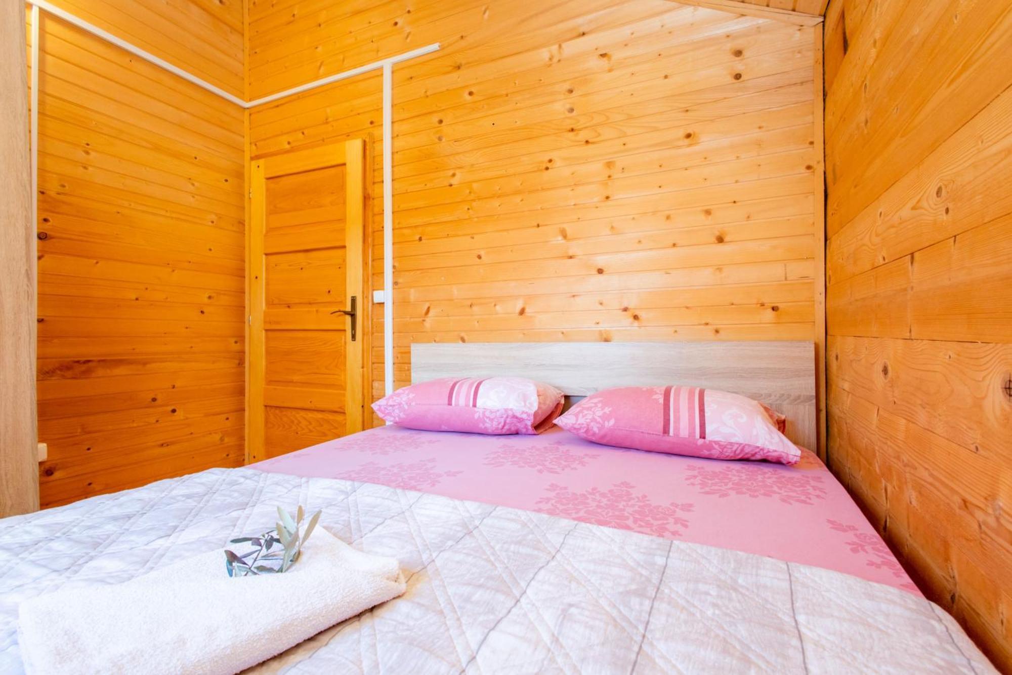 Katana Village Apartment Улцин Екстериор снимка