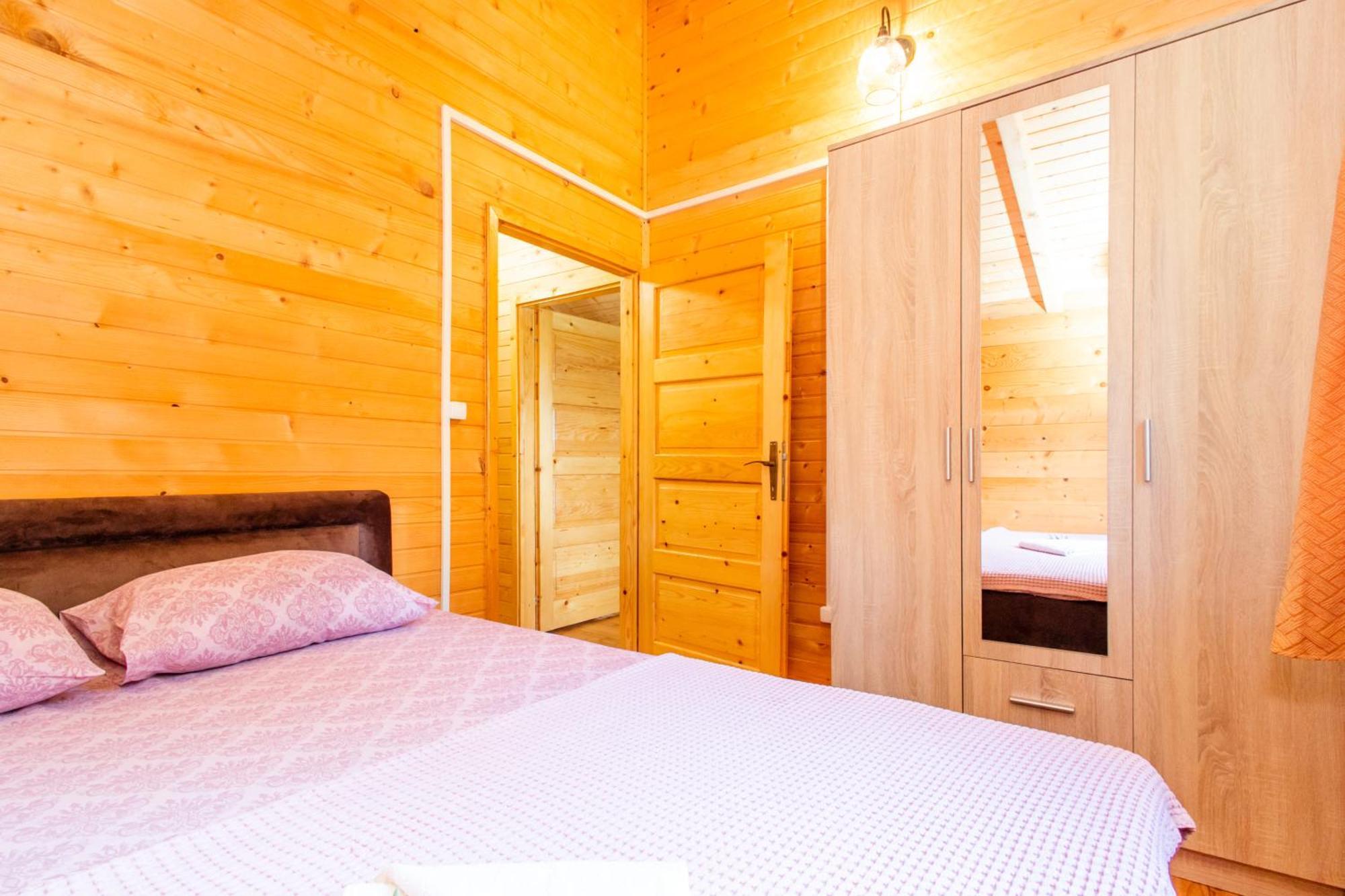 Katana Village Apartment Улцин Екстериор снимка